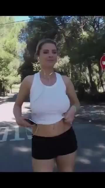 Bouncing Boobs