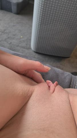 fingering grool pussy gif