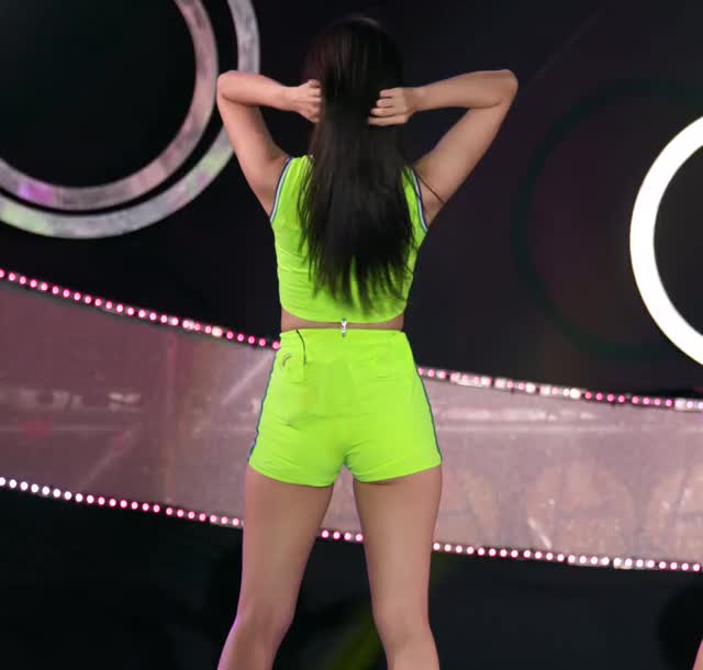 Yeonwoo Hot