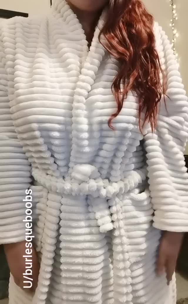Want to see what's under this mum's robe? ? (oc)