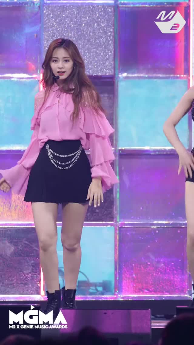 MPD직캠 트와이스 쯔위 직캠 'FANCY' (TWICE TZUYU FanCam)   @MGMA 2019.8.1