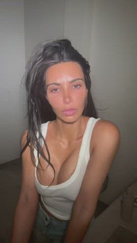 brunette celebrity cleavage fake tits huge tits kim kardashian gif