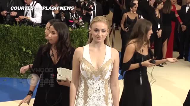 Sophie Turner - (05.01.17) Met Gala 2017