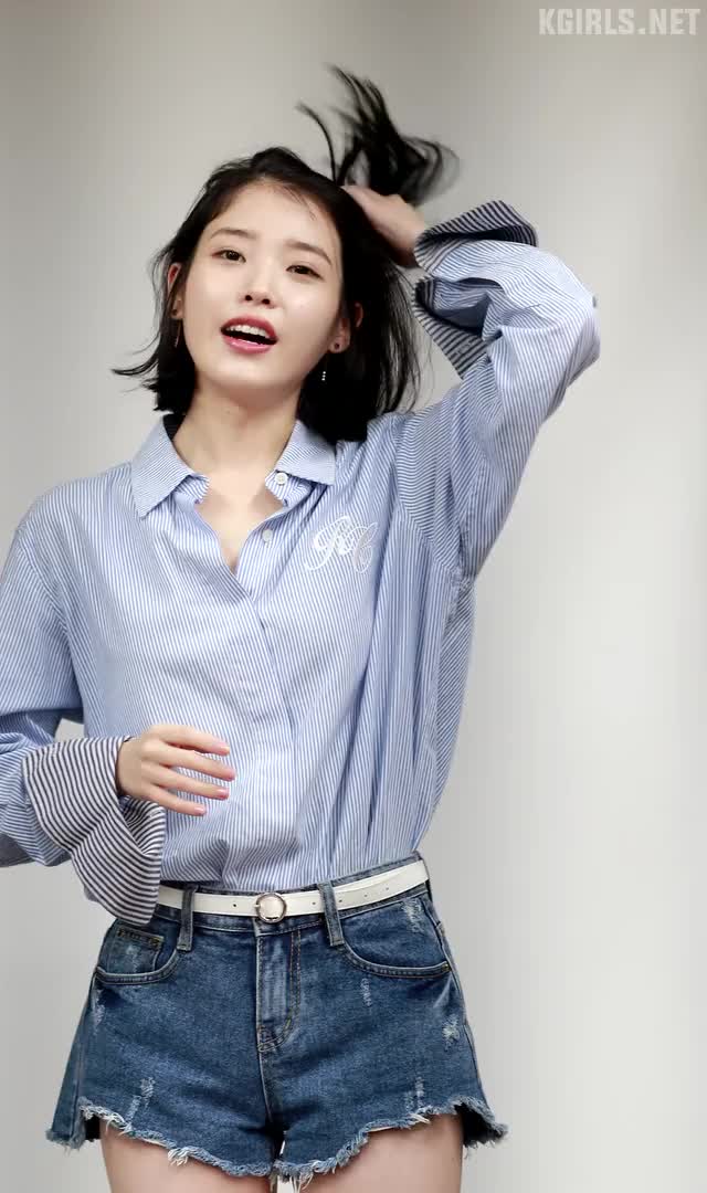 iu-denim shorts-1-www.kgirls.net