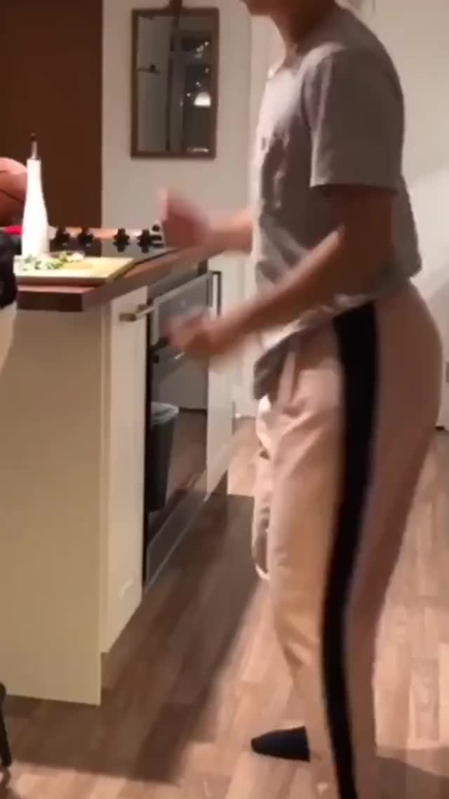 Twerking gif