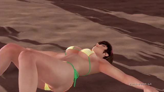 Hitomi - DEAD OR ALIVE Xtreme