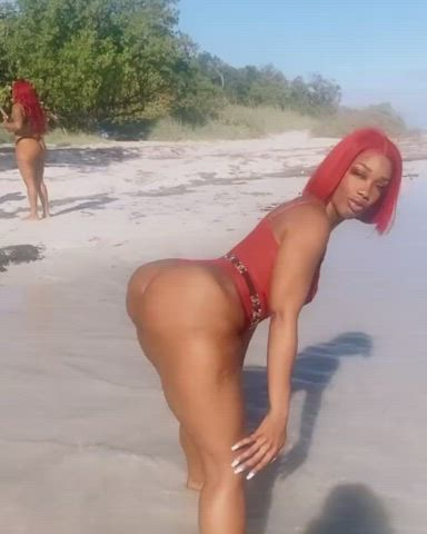 Ebony Thick Twerking gif