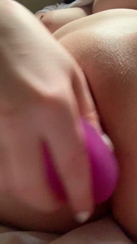 amateur fansly fat pussy masturbating pussy shaved pussy teen wet pussy r/lipsthatgrip