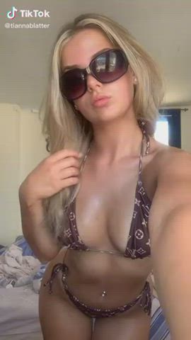 ass blonde shaking tiktok tits gif