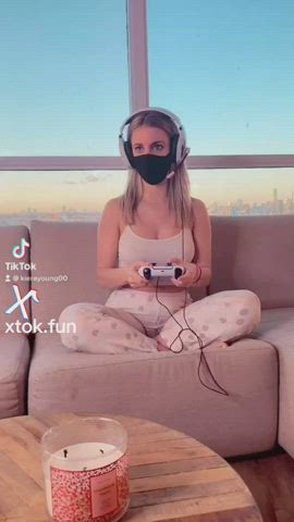 Gamer slut would rather fuck