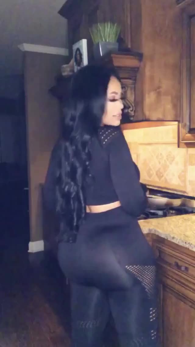 Curvy MILF Thick gif