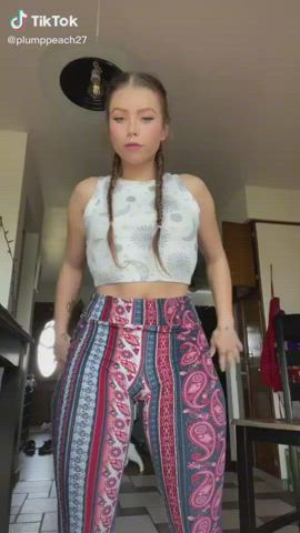 jiggling pawg slow motion tiktok gif