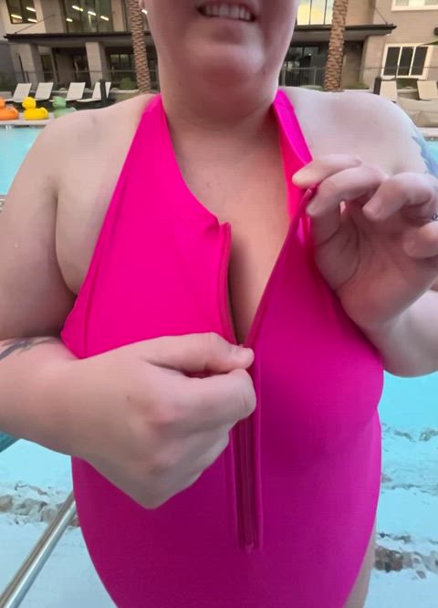 Big titty fun at the pool