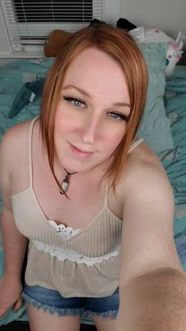 The (trans) girl next door. What would you do? 😘