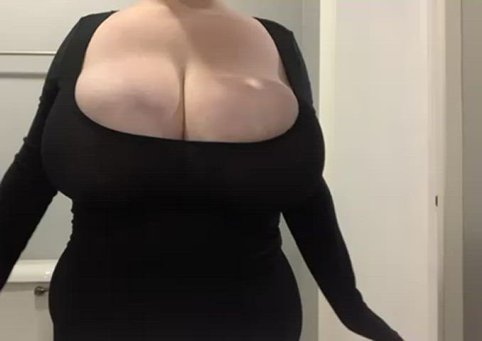 Sunday funday bouncing my tits OC