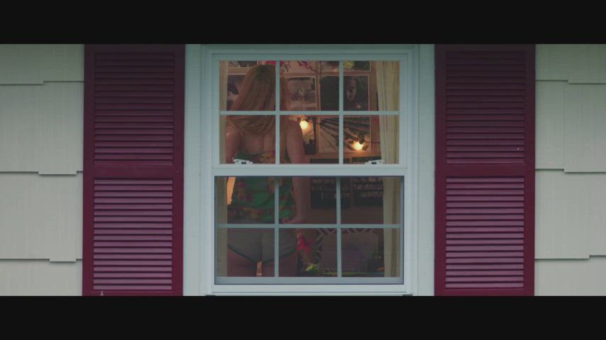 ass celebrity elle fanning gif