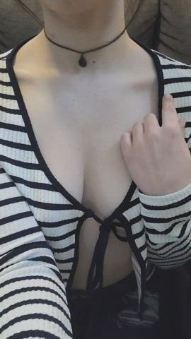 boobs brunette natural tits onlyfans petite tits gif