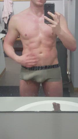 Jerking off in the mirror