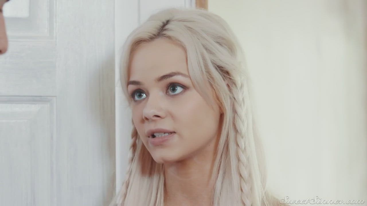 Elsa Jean Kissing Nubiles gif