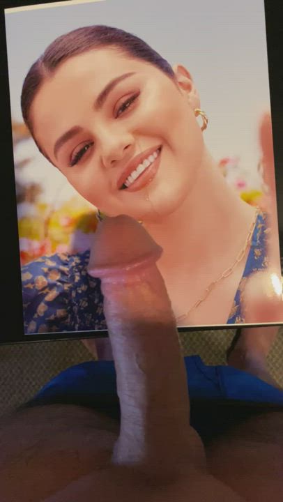 Selena Gomez cumtribute