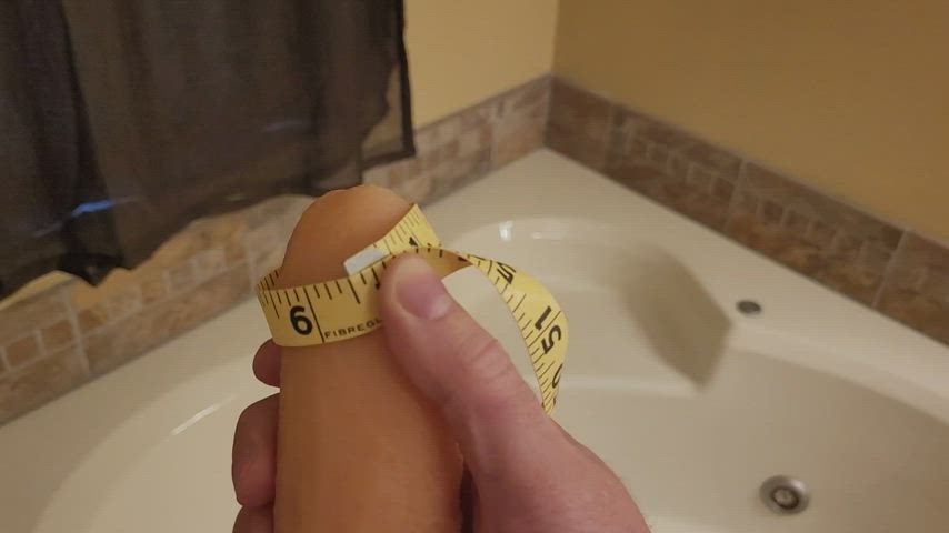 Measuring the head of my Clone-A-Willy; looks like 6.5" to me
