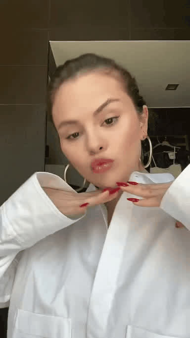 celebrity selena gomez sex gif