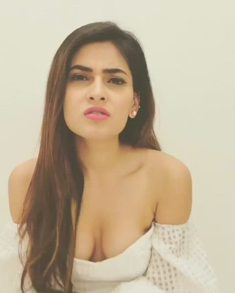 Raand Karishma Sharma after getting used n abused by ékta nd altbalají has become