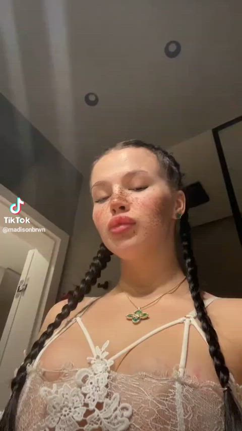 MadisonBrown - More Tiktok flash videos on my TT likes (juanmomo45)