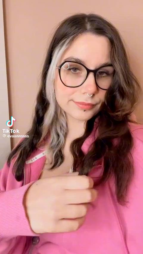 Eva.MissKiss - More tiktok flash vids on my TT likes (juanmomo45)