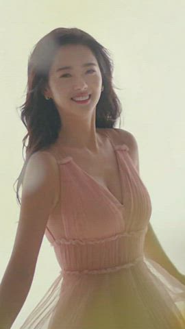 actress cleavage korean sexy gif