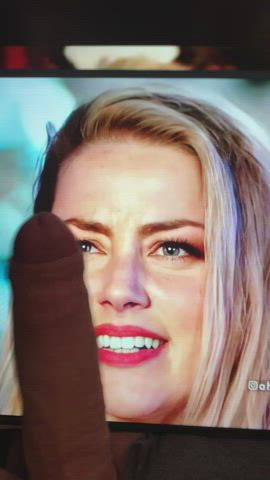 amber heard kim kardashian tribute gif