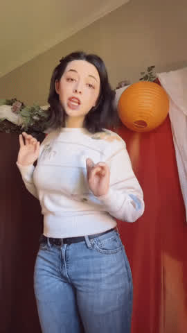 Amateur Big Ass Brunette Cute Jeans TikTok gif