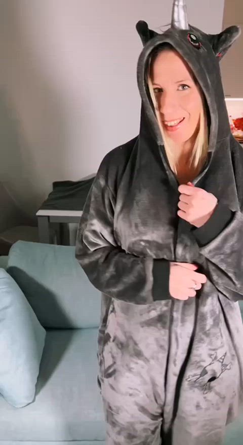 big tits blonde milf nsfw onlyfans pornstar pussy striptease just-boobs gif