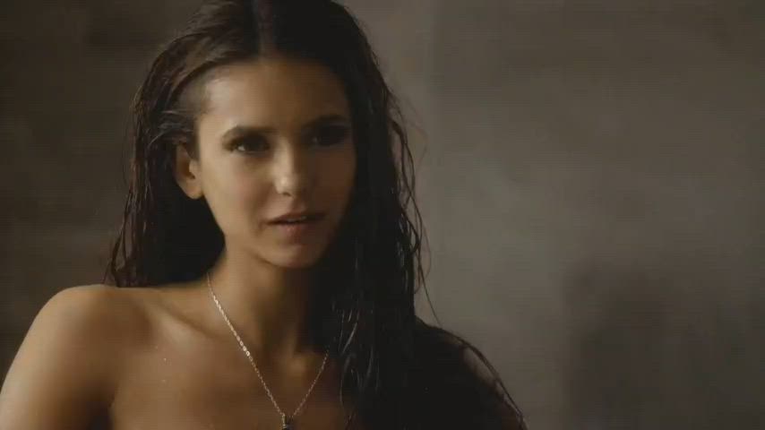 Nina Dobrev