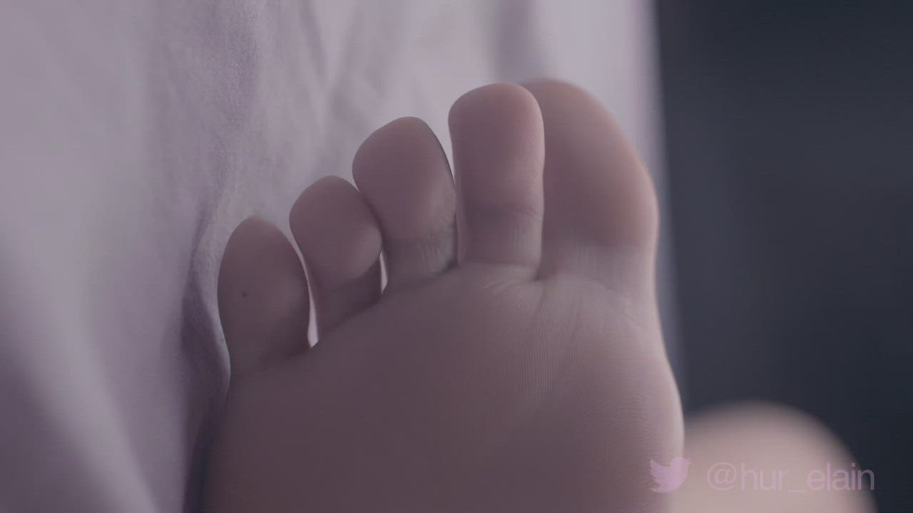 Amateur Arab Feet Feet Fetish Hijab Homemade Muslim Toe Sucking Toes gif