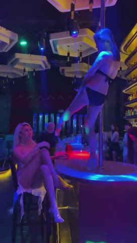 asian bikini blonde chinese girls legs nightclub pole dance upskirt gif