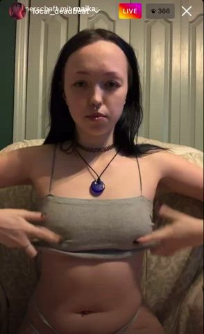 boobs flashing teen gif