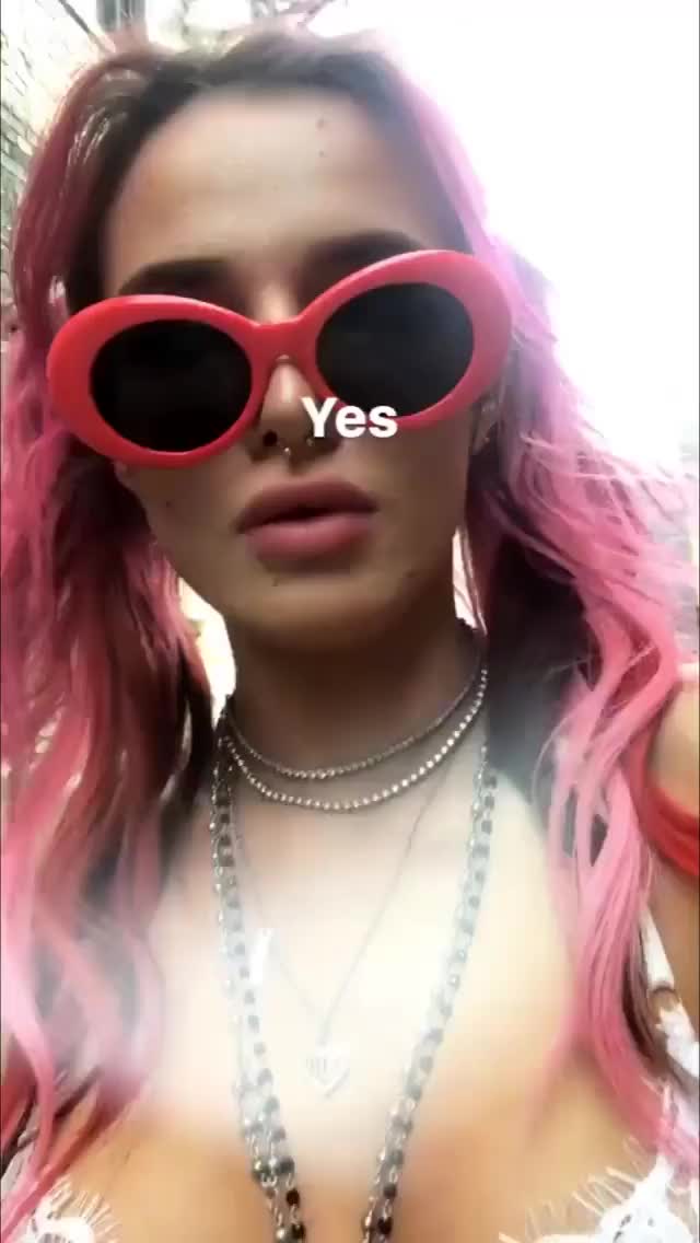 Bella Thorne white