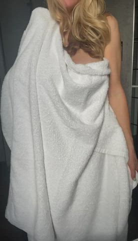 big tits blonde cam erotic goddess long hair milf shaved towel gif