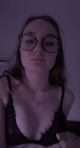 A little gif (f19)