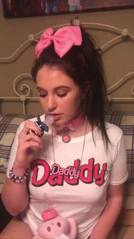 21 years old daddy r/ddlg gif