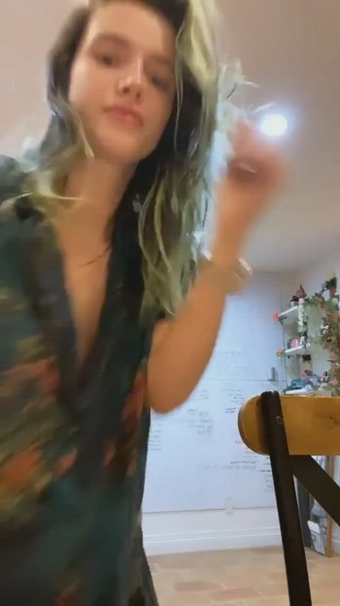 bella thorne celebrity sexy gif