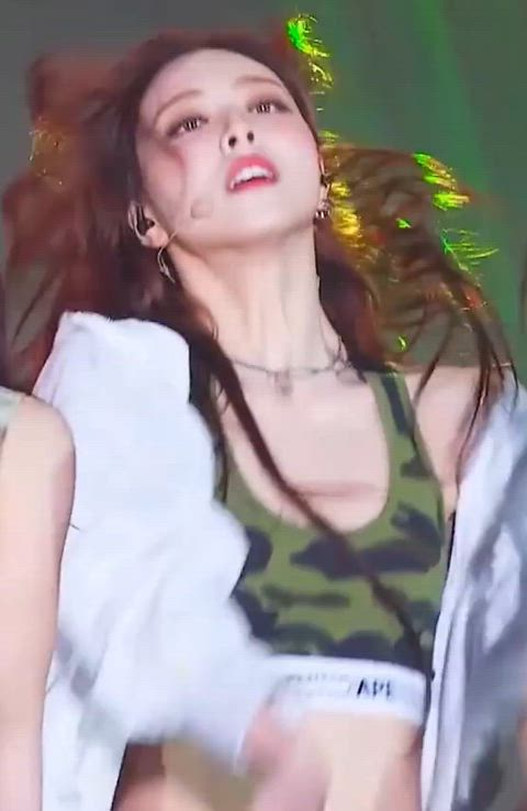 abs armpits asian bouncing tits dancing downblouse fit chicks korean natural tits