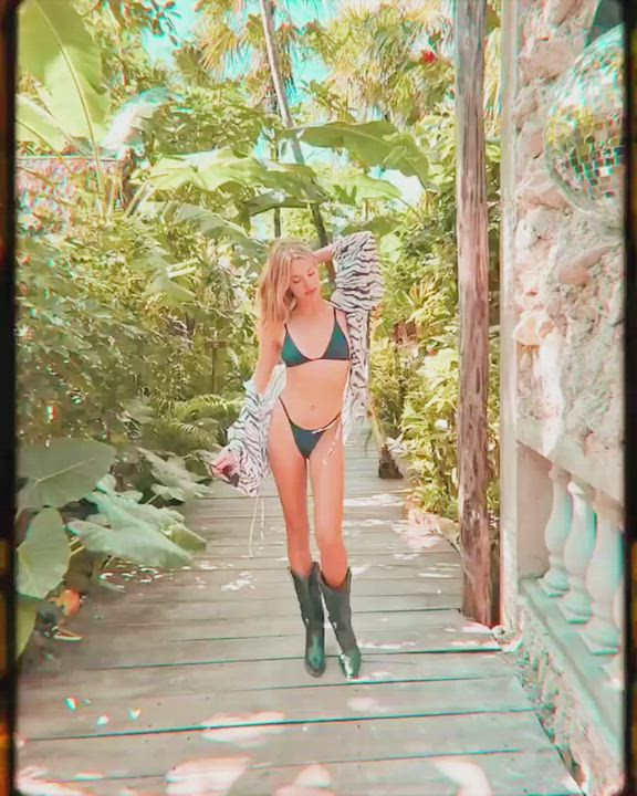 Bikini Celebrity Sissy Victoria Justice gif