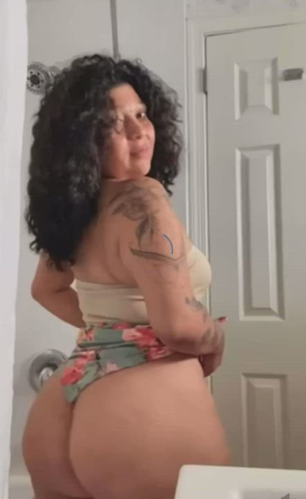 Big Ass Dancing OnlyFans gif