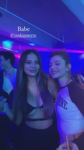 dancing girls turkish gif