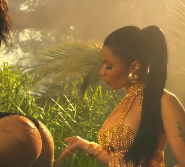 Nicki Minaj - Anaconda (part 9)