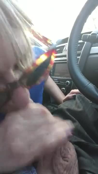 Good Girls Swallow - Amateur Car Blowjob - Princess Poppy