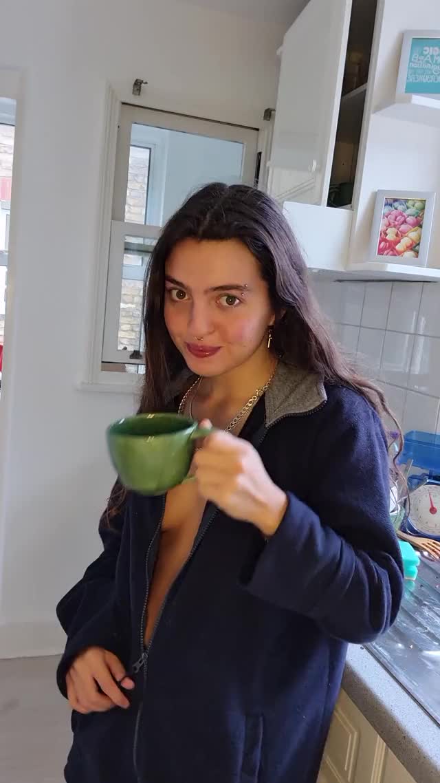 POV: We had the WILDEST FUCK and I'm making u breakfast while u control the vibrator