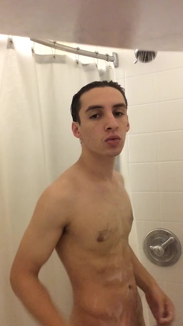 Just another little shower video ??‍♂️